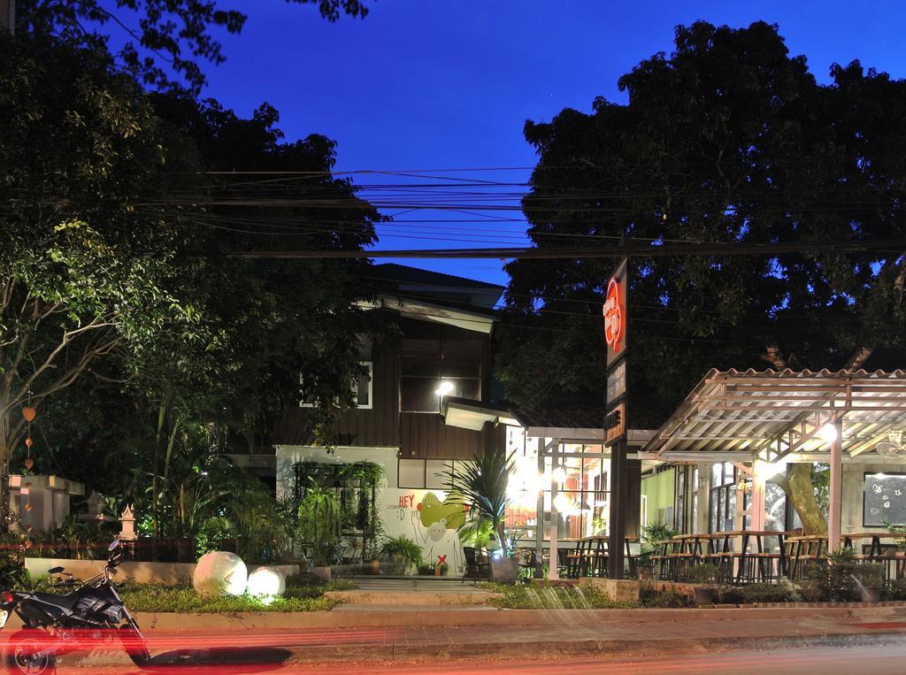 D Hostel *